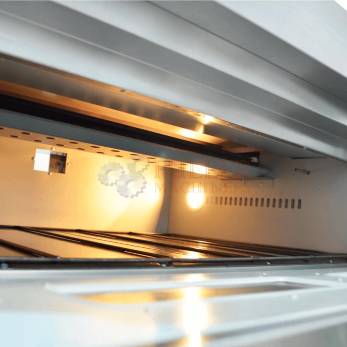 El horno multiusos "Horno 3 Cabinas 6 Bandejas" es una solución de alta gama para panaderías, pizzerías, y establecimientos de preparación de carnes y otros alimentos. Este equipo, fabricado en acero inoxidable calibre 304, ofrece robustez y durabilidad, combinado con la flexibilidad de operar con gas natural o propano. Sus características avanzadas lo hacen ideal para negocios que requieren un rendimiento confiable y versátil.